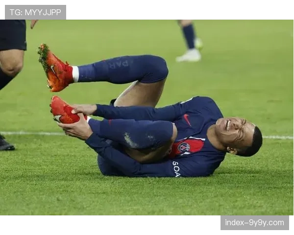 全场比赛结束,巴黎圣日耳曼2-1逆转击败南特 全场比赛结束,巴黎圣日耳曼2-1逆转击败南特