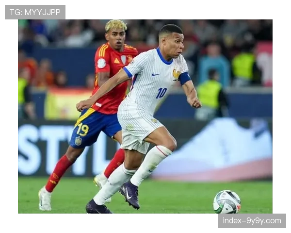 姆巴佩接受《队报》专访：谈论欧冠梦想与在巴黎的最后一个赛季